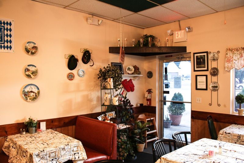 Jagerschnitzel: The Mushroom Sauce Hero