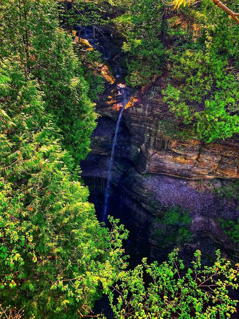 Wildcat Canyon Waterfall, Starved Rock State Park