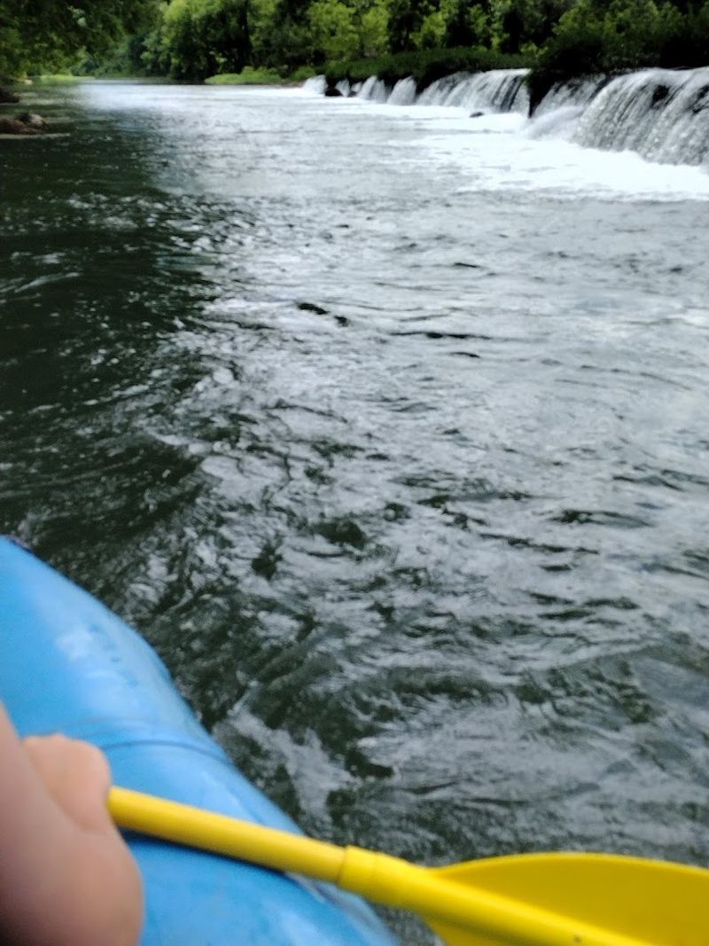 Shuttle Rides That Turn One-Way Floats Into Full-Day Adventures