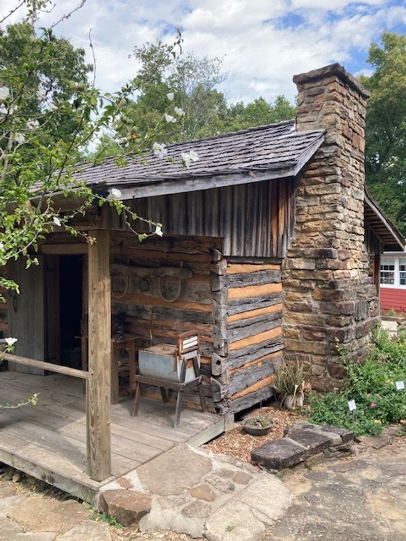 Ozark Folk Center State Park, Mountain View