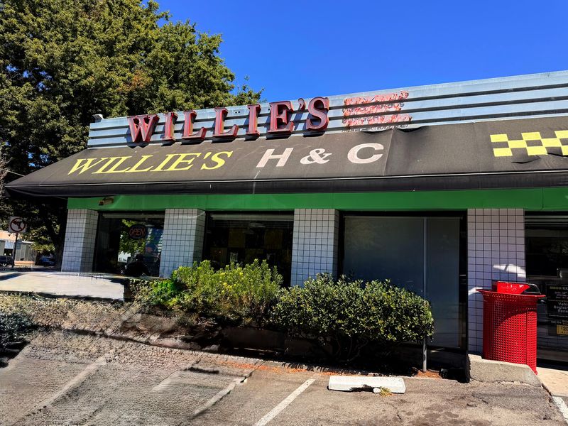 Willie's Burgers Willie's Burgers