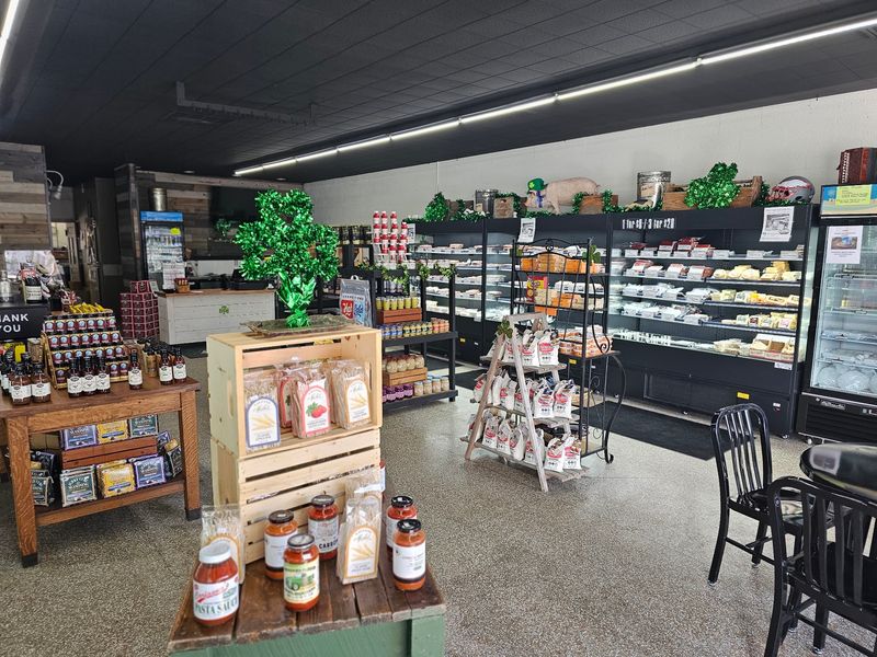 Willi's Smokehaus & Deli
