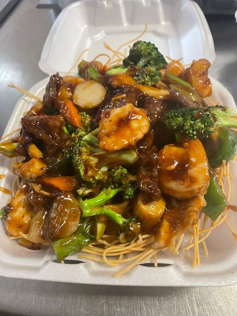 Win Wang Chinese Buffet 