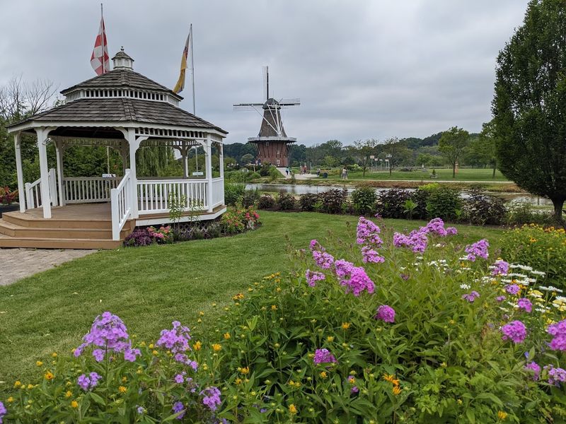 Windmill Island Gardens