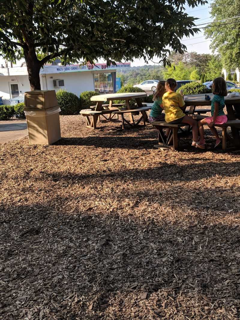 Seating Areas That Encourage Lingering