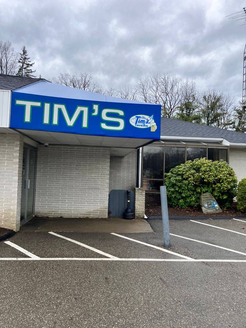 Tim's Tavern – Canton