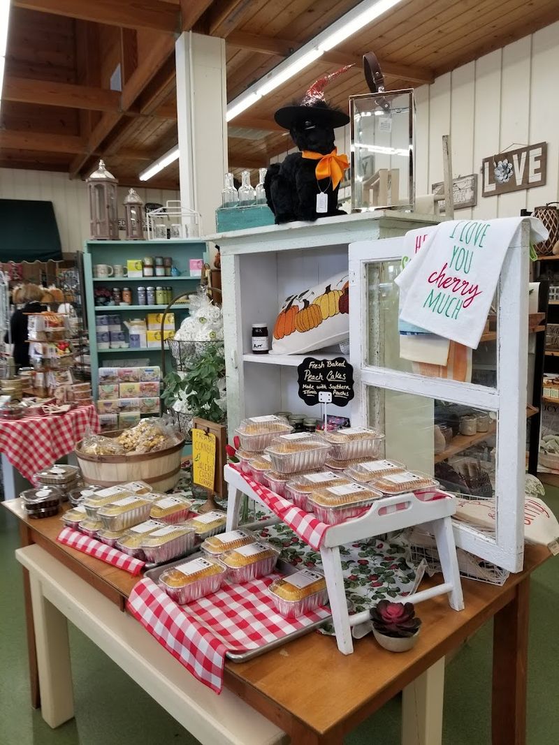Tom's Farm Market — Huntley