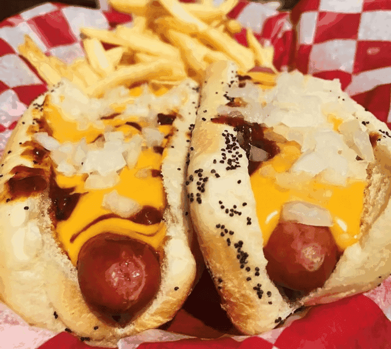 Windy City Wieners, Bloomington, IL