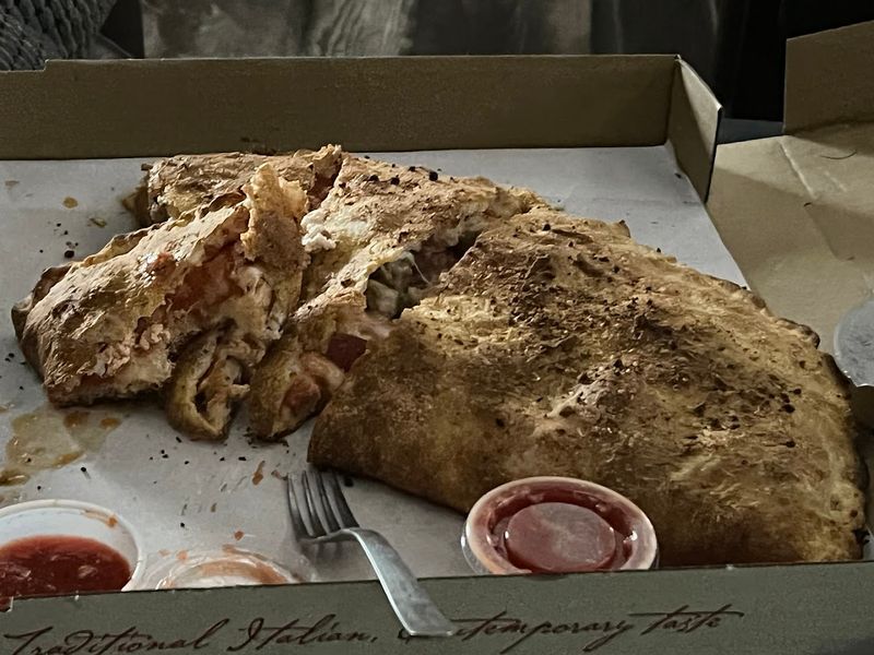 Wings And Calzones That Deserve More Credit