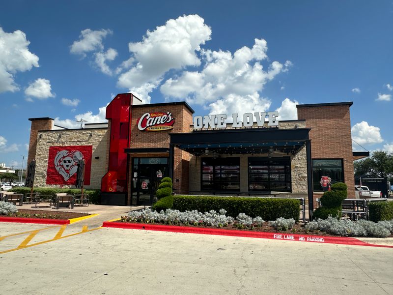 Raising Cane's: Same Sauce, Different Day