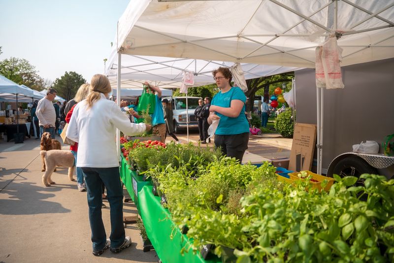 Winnetka Farmers' Market, Winnetka, IL