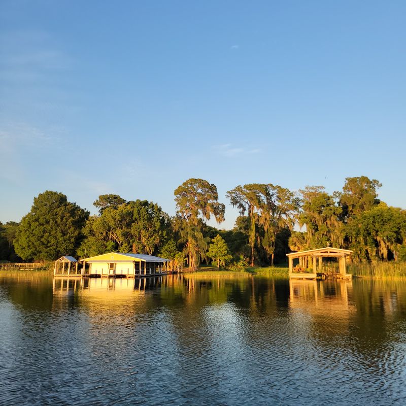 Winter Is The Best Season To Visit The Dora Canal