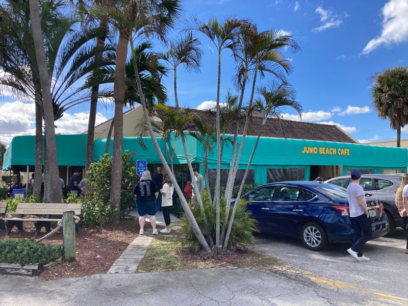 Juno Beach Cafe – Juno Beach