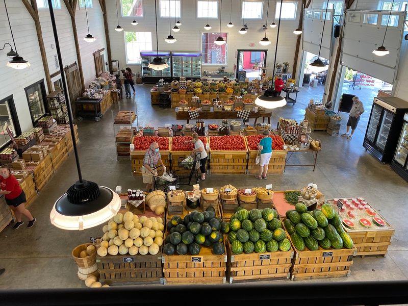 Witten Farm Market & Bakery, Columbus