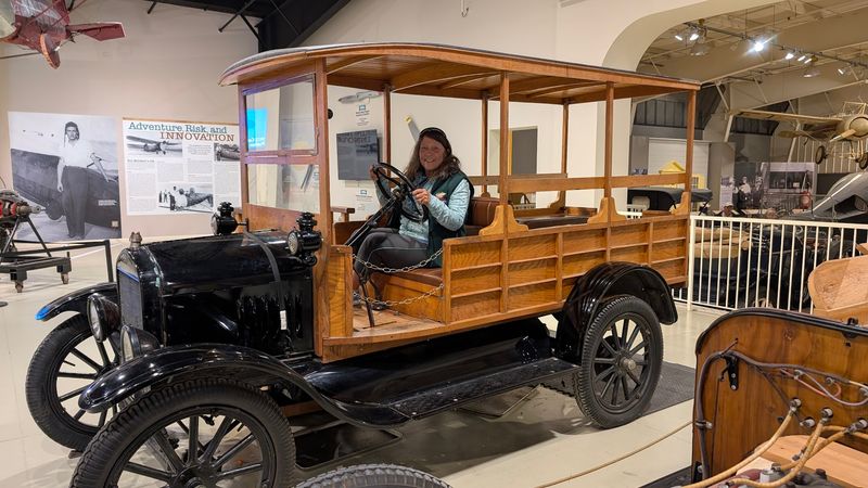 Women Who Dared To Move Women Who Dared To Move