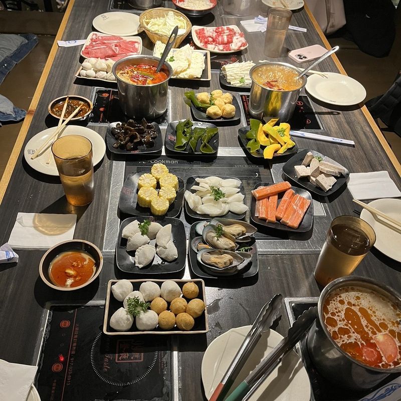 Hou Yi Hot Pot (Flushing & Downtown) - SOUP SENSATION