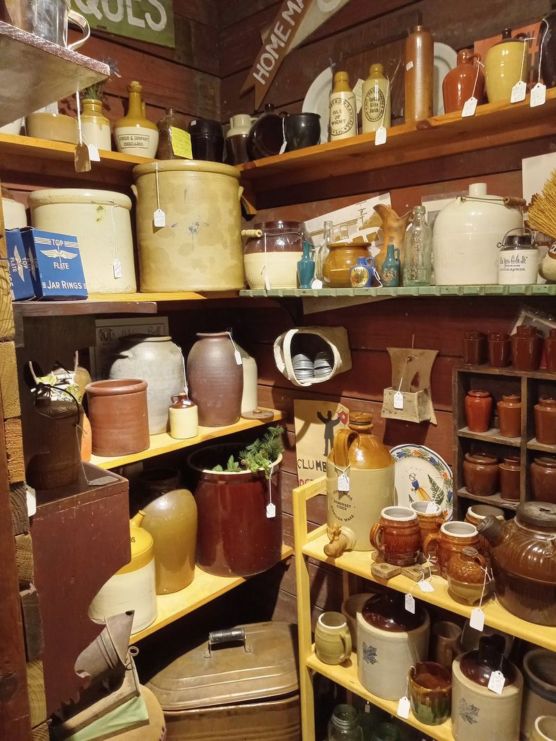 Wonderland Antiques