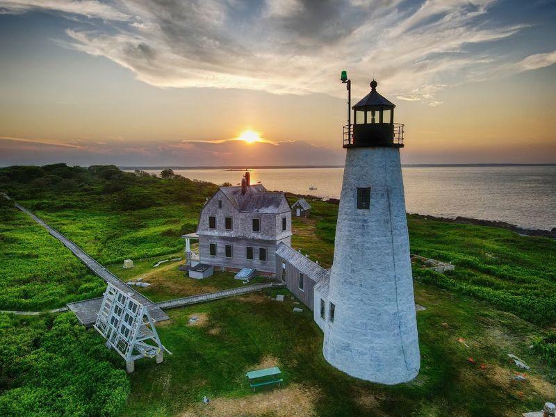 Wood Island Lighthouse Wood Island Lighthouse
