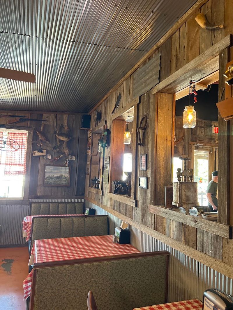 Wood-Paneled Walls Add Smokehouse Personality Wood-Paneled Walls Add Smokehouse Personality
