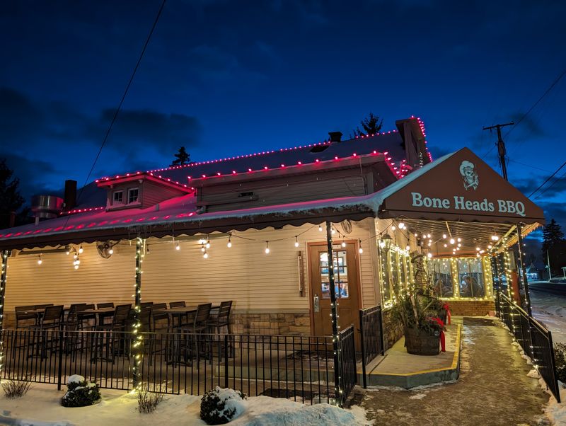 Bone Heads Bar-B-Que