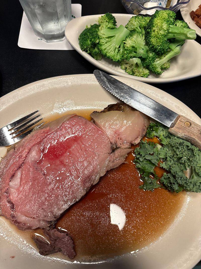 Boone’s Long Lake Inn