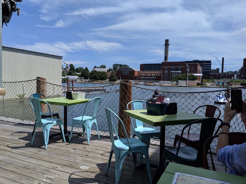 Woody's Backwater BARge & Grill, Erie Woody's Backwater BARge & Grill, Erie