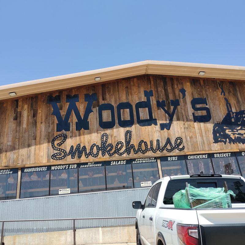 Woody's Smokehouse Northbound