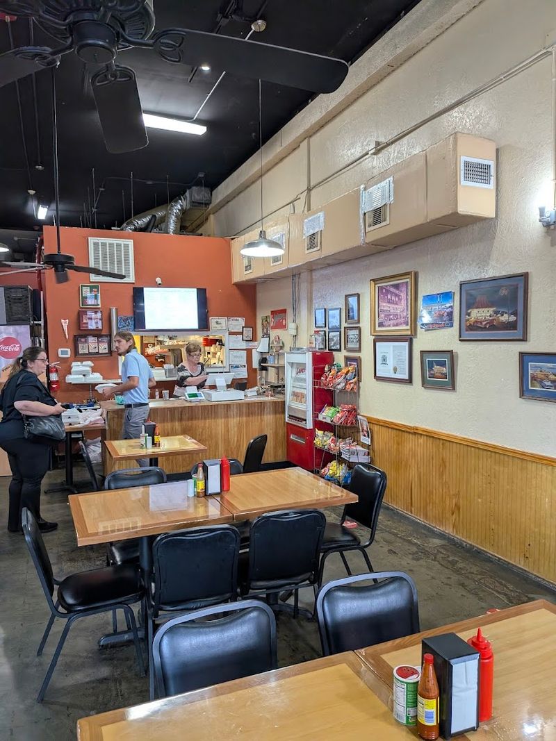 Chuck's Sandwich Shop