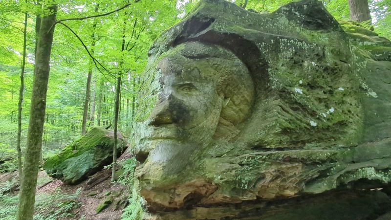 Worden's Ledges, Hinckley