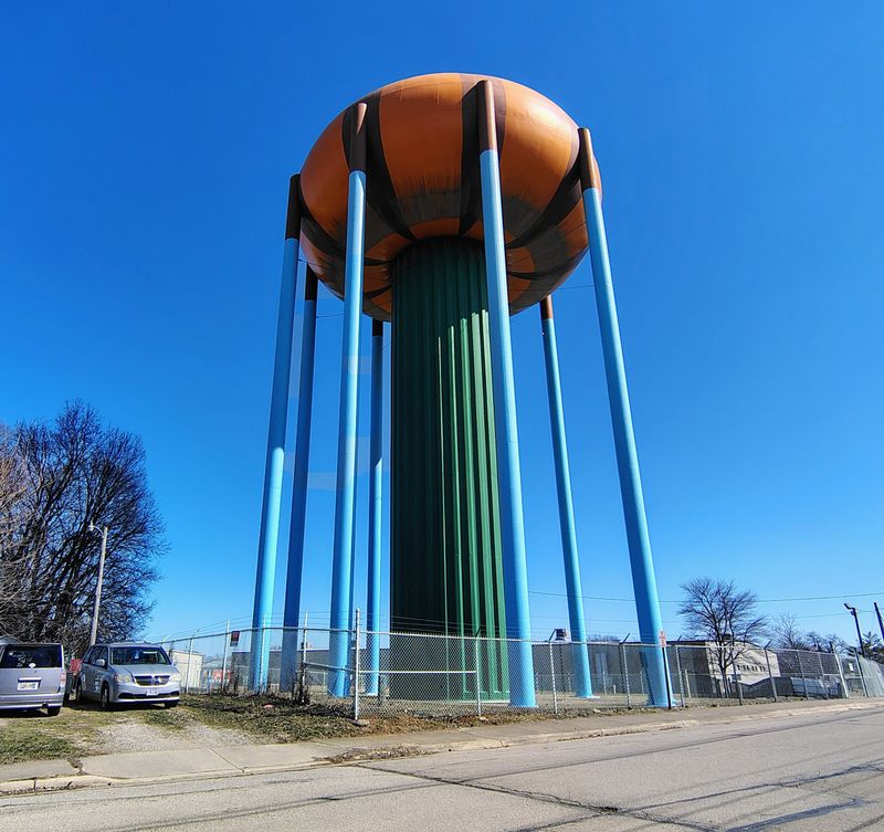 World's Largest Pumpkin Water Tower, Circleville