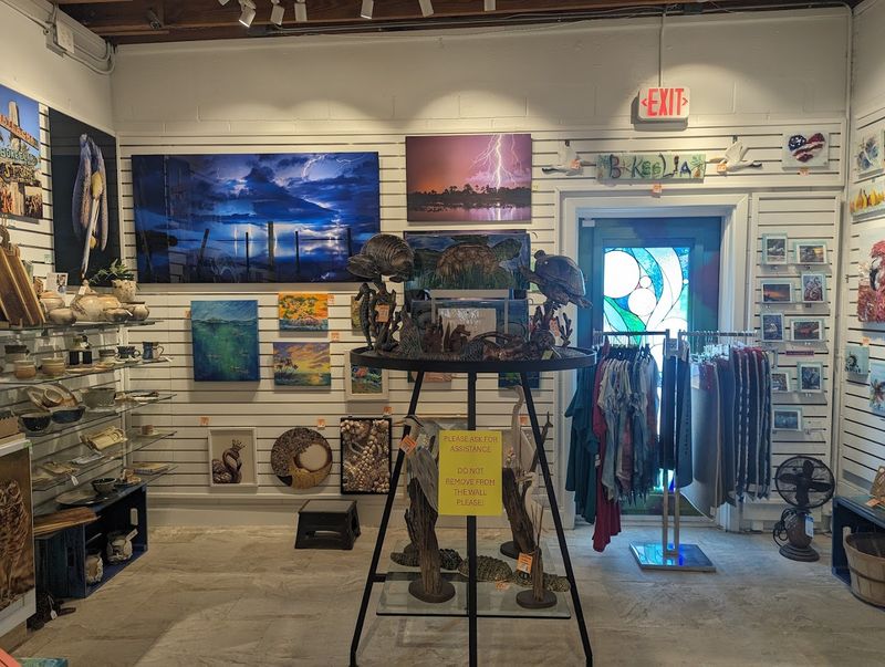 An Art Scene That Punches Above Its Weight