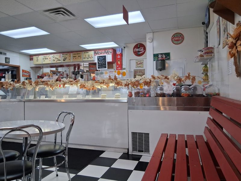 World-Famous Chili Dogs That Surprised Everyone