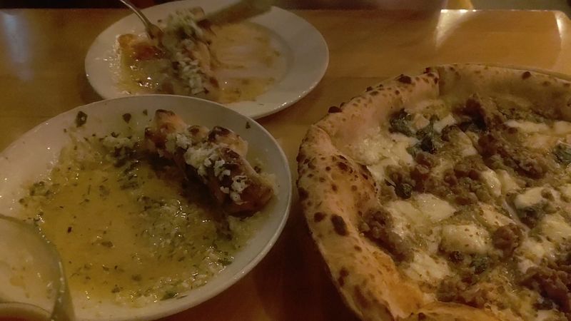 Worth A Weekend Trip For A Ninety-Second Pie Worth A Weekend Trip For A Ninety-Second Pie