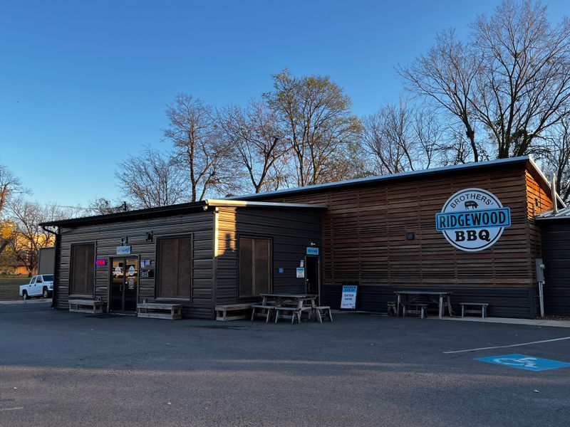 Ridgewood Brothers BBQ — Russellville