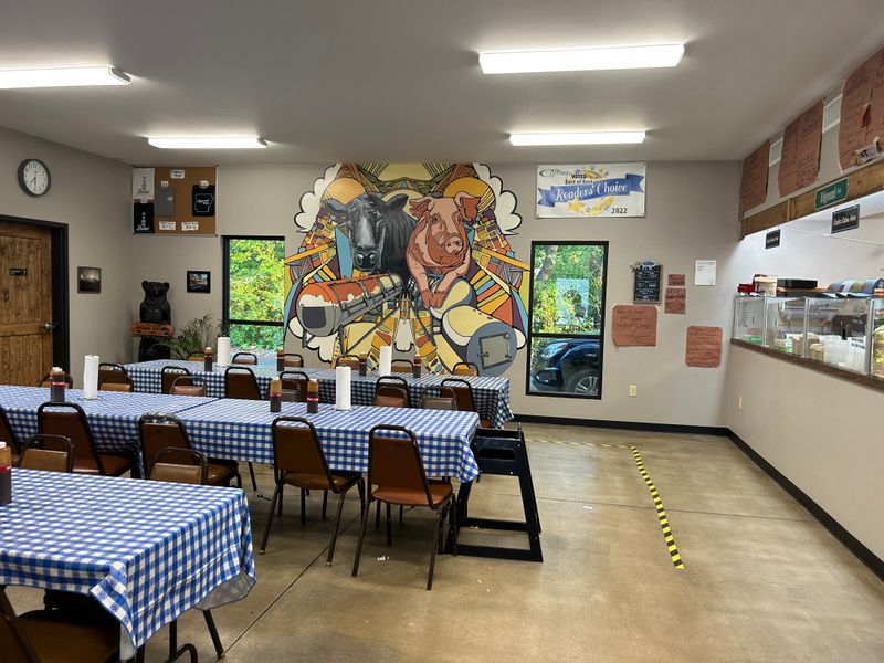 Ridgewood Brothers BBQ, Russellville