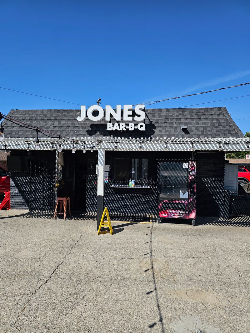 Jones Bar-B-Q – Kansas City, Kansas