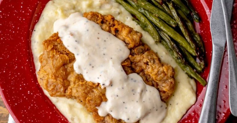 Wyoming Roadside Joint Still Serving Chicken-Fried Steak The Way Locals Remember