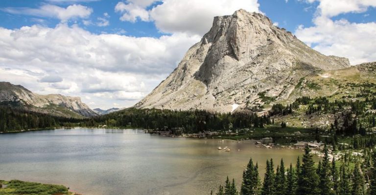 Wyoming’s Forgotten Fishing Lake Has Quiet Shores and Scenic Mountain Trails