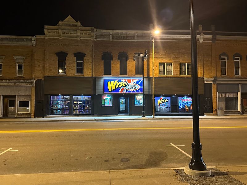 Wyse Guys Restaurant And Pizzeria Wyse Guys Restaurant And Pizzeria