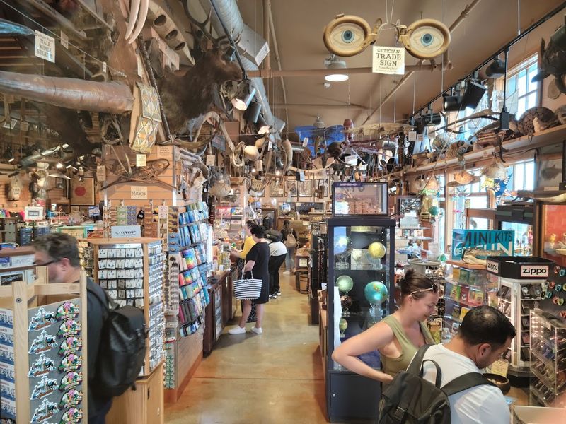 Ye Olde Curiosity Shop, Seattle