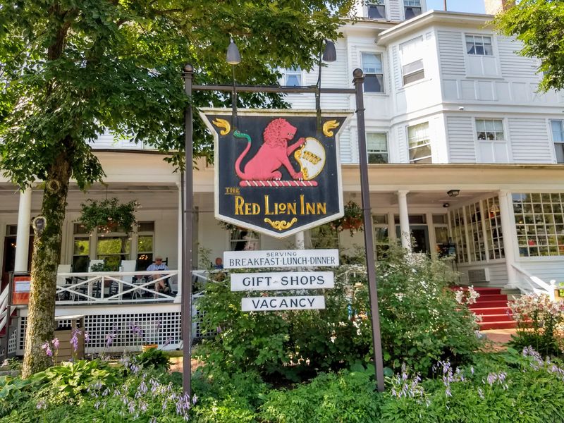 The Red Lion Inn, Stockbridge