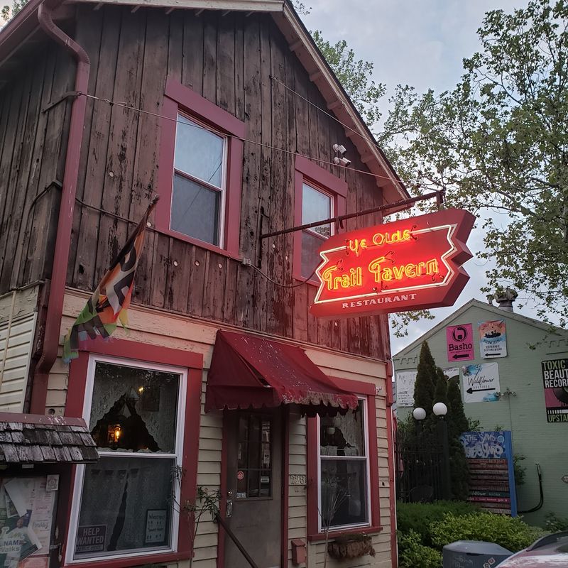 Ye Olde Trail Tavern, Yellow Springs