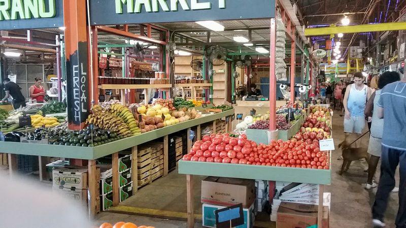 Yellow Green Farmers Market, Hollywood