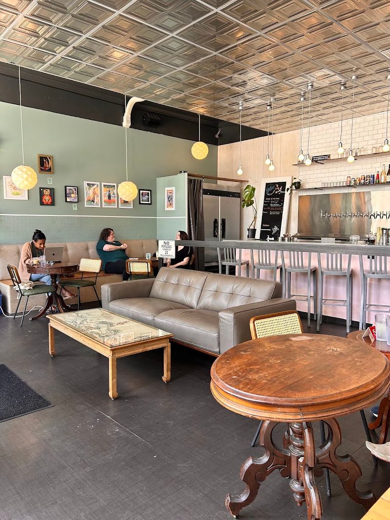 Yeobo Cafe 