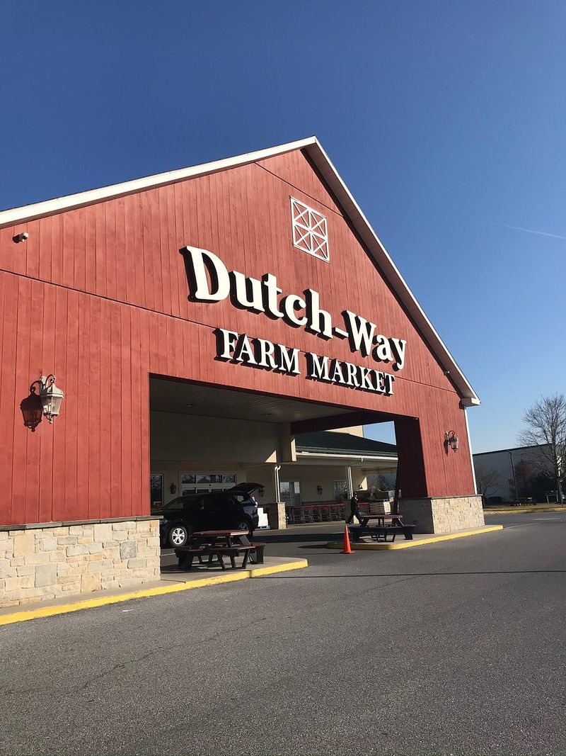 Dutch-Way Family Restaurant – Gap's Triple Threat