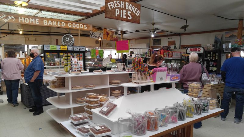 Yoder’s Bakery & Furniture, Seaman