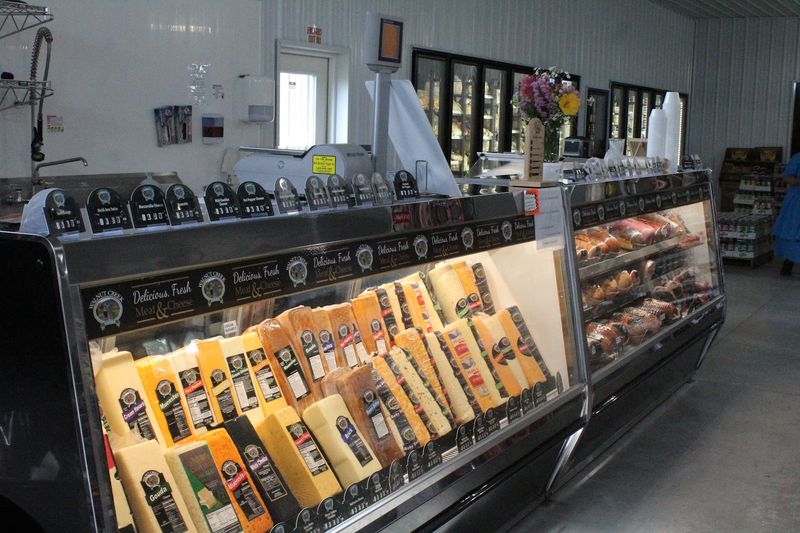 Yoder’s Kuntry Market & Deli, Clare