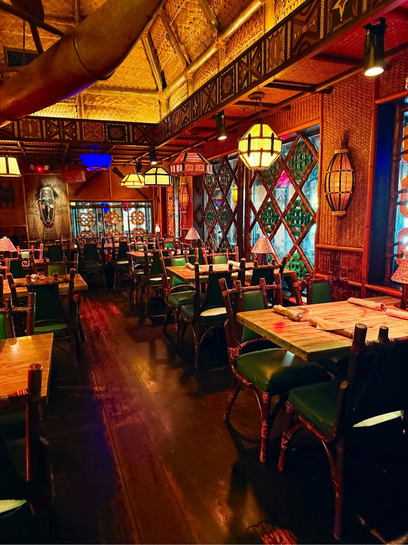 Mai-Kai (Fort Lauderdale) 3599 N Federal Hwy, Fort Lauderdale, FL 33308.