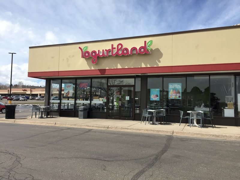 Yogurtland – Arvada Northridge Center, Arvada Yogurtland – Arvada Northridge Center, Arvada