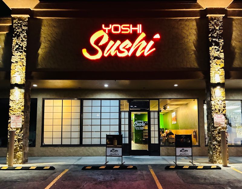 Yoshi Sushi, Grand Junction